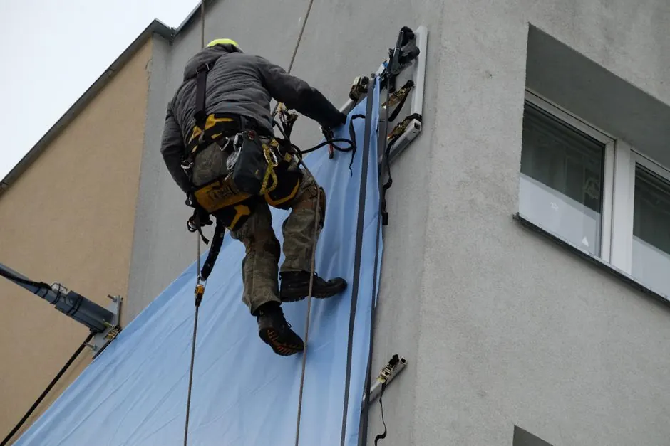 Residential Gutter Service - Installation, Repair/Replacement & Cleaning